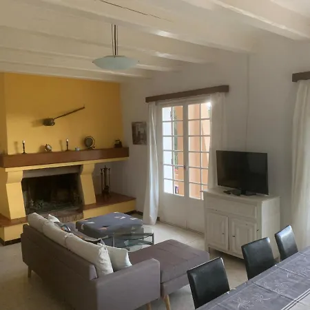 La Bergerie بورم لي ميموزا